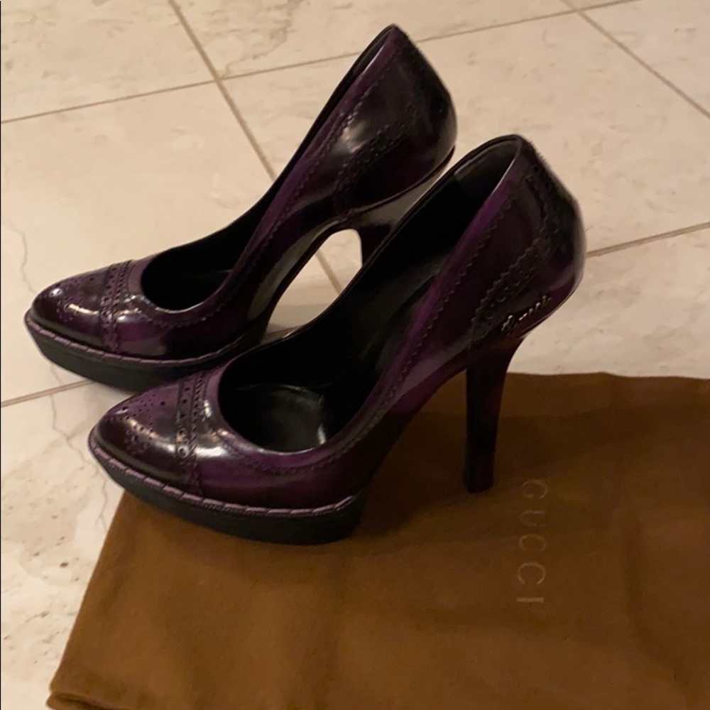 Gucci pumps